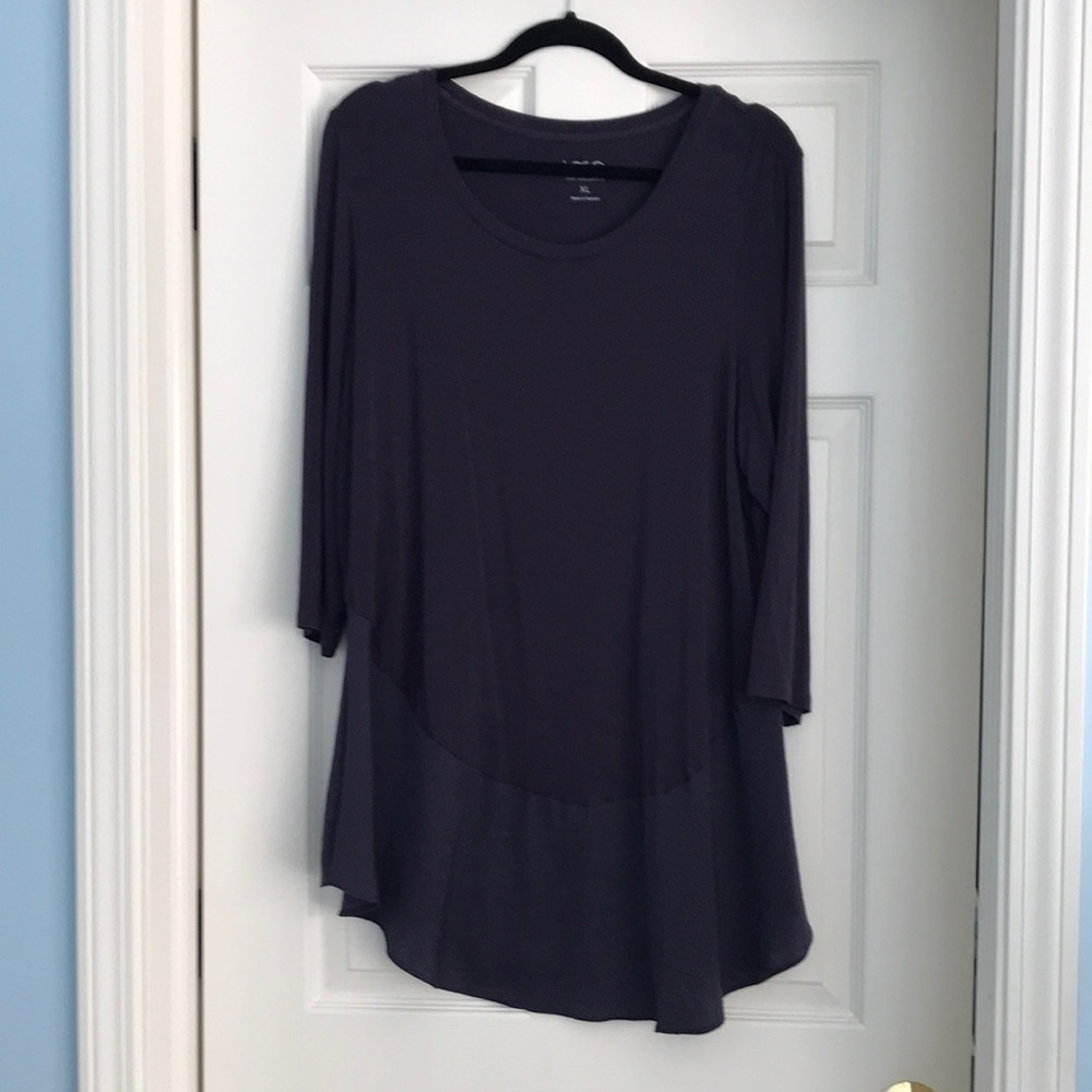 LOGO 3/4 length sleeve blackberry colored tunic top with panel at hem size XL